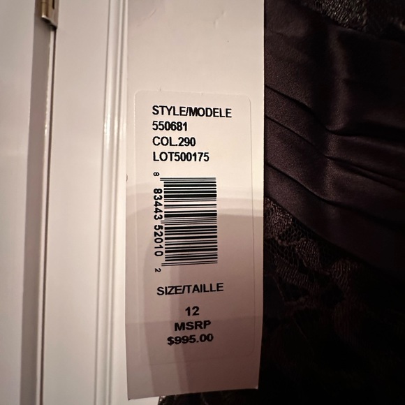 New with tags Vintage Badgley Mischka brown lace evening gown - Picture 5 of 6